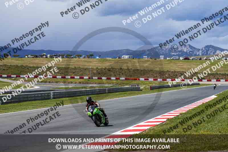 cadwell no limits trackday;cadwell park;cadwell park photographs;cadwell trackday photographs;enduro digital images;event digital images;eventdigitalimages;navarra;no limits trackdays;peter wileman photography;racing digital images;trackday digital images;trackday photos